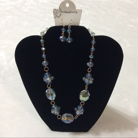 Fashion Jewelry Jewelry - Gorgeous Iridescent Necklace And Earring Set